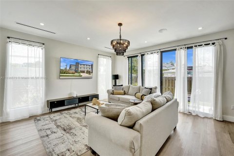 Townhouse in Fort Lauderdale, Florida 4 bedrooms, 244.61 sq.m. № 1823868 - photo 5