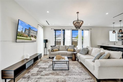 Townhouse in Fort Lauderdale, Florida 4 bedrooms, 244.61 sq.m. № 1823868 - photo 4