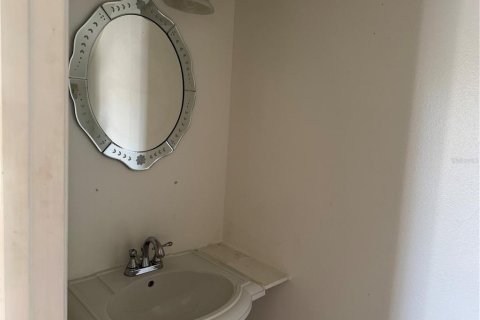 Townhouse in Tampa, Florida 2 bedrooms, 83.24 sq.m. № 2231790 - photo 6
