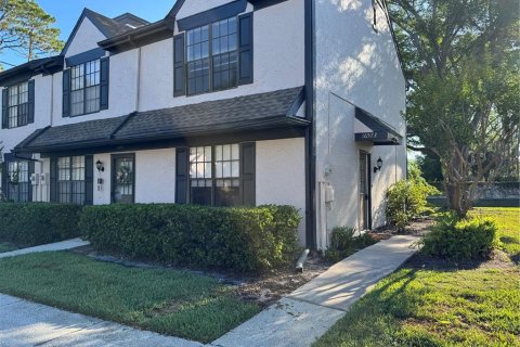 Townhouse in Tampa, Florida 2 bedrooms, 83.24 sq.m. № 2231790