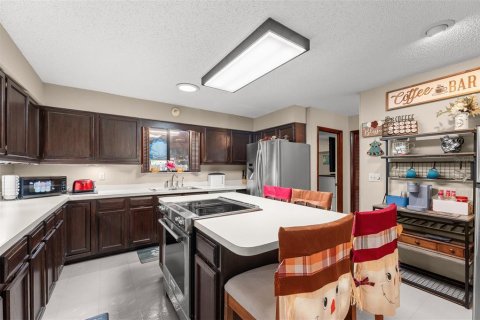 Villa ou maison à vendre à Eustis, Floride: 4 chambres, 263.38 m2 № 2383539 - photo 8