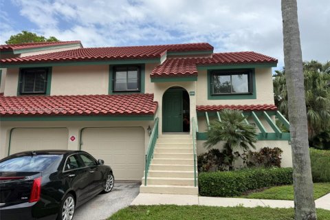 Condo in Palm Beach Gardens, Florida, 3 bedrooms  № 2075804 - photo 2