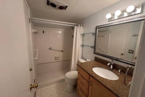 Condo in Boynton Beach, Florida, 1 bedroom № 2187518 - photo 14