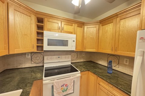 Condo in Boynton Beach, Florida, 1 bedroom № 2187518 - photo 6