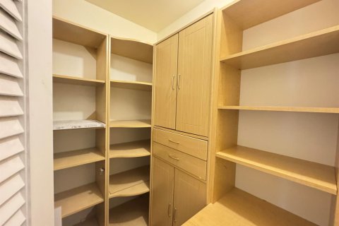 Condo in Boynton Beach, Florida, 1 bedroom № 2187518 - photo 17