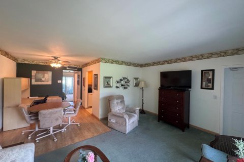 Condo in Boynton Beach, Florida, 1 bedroom № 2187518 - photo 25
