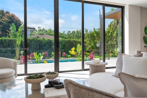 Купить виллу или дом в Майами, Флорида 5 спален, 362.69м2, № 2050357 - фото 9