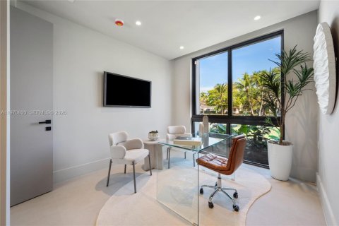 Купить виллу или дом в Майами, Флорида 5 спален, 362.69м2, № 2050357 - фото 27