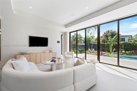 Купить виллу или дом в Майами, Флорида 5 спален, 362.69м2, № 2050357 - фото 10