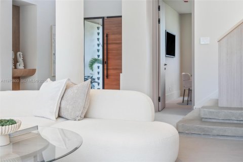 Купить виллу или дом в Майами, Флорида 5 спален, 362.69м2, № 2050357 - фото 7