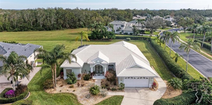House in Parrish, Florida 4 bedrooms, 212.47 sq.m. № 1749664