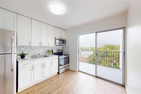 Apartment in Miami, Florida 2 bedrooms, 3633.97 sq.m. № 2063154 - photo 5