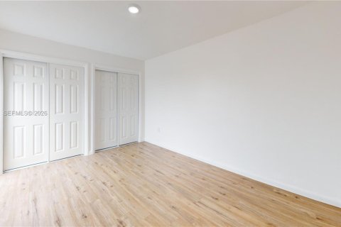 Apartment in Miami, Florida 2 bedrooms, 3633.97 sq.m. № 2063154 - photo 13