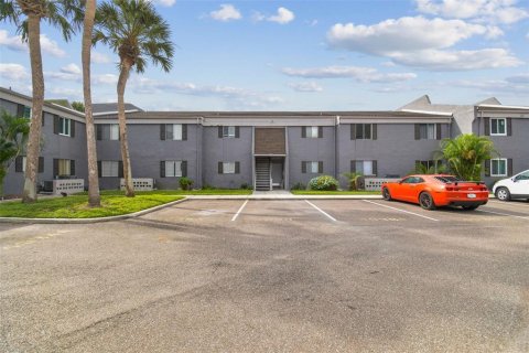 Condo in Tampa, Florida, 4 bedrooms  № 2100795 - photo 4