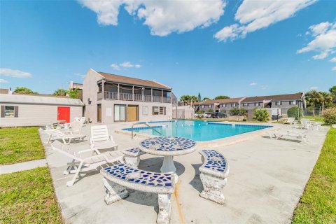Condo in Tampa, Florida, 4 bedrooms  № 2100795 - photo 3