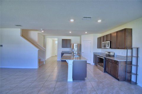 House in Winter Haven, Florida 5 bedrooms, 243.03 sq.m. № 1803494 - photo 8