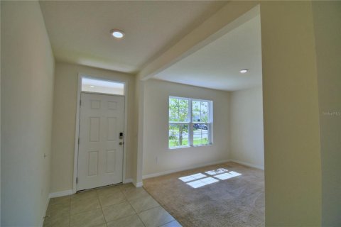 House in Winter Haven, Florida 5 bedrooms, 243.03 sq.m. № 1803494 - photo 5