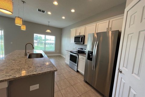 Casa en alquiler en Poinciana, Florida, 4 dormitorios, 163.51 m2 № 1829593 - foto 6