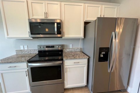 Casa en alquiler en Poinciana, Florida, 4 dormitorios, 163.51 m2 № 1829593 - foto 8