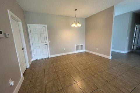 Casa en alquiler en Poinciana, Florida, 4 dormitorios, 163.51 m2 № 1829593 - foto 3