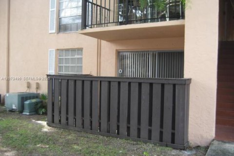Condo à Miami, Floride, 1 chambre  № 2307694