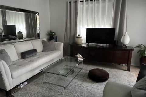 Condominio en venta en Maitland, Florida, 2 dormitorios, 75.81 m2 № 1908813 - foto 6