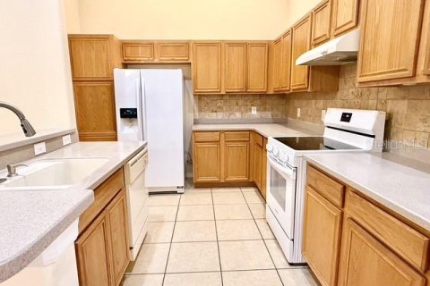 Touwnhouse à louer à Orlando, Floride: 3 chambres, 121.33 m2 № 2404999 - photo 8