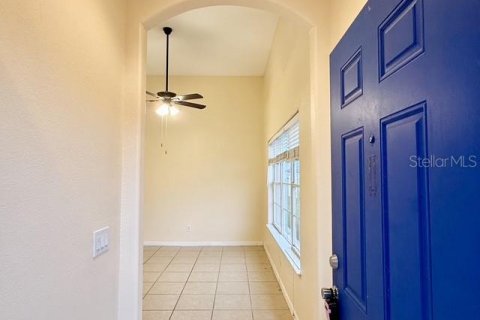 Touwnhouse à louer à Orlando, Floride: 3 chambres, 121.33 m2 № 2404999 - photo 4