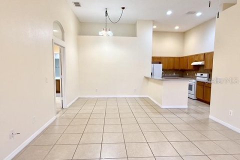 Touwnhouse à louer à Orlando, Floride: 3 chambres, 121.33 m2 № 2404999 - photo 5