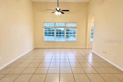 Touwnhouse à louer à Orlando, Floride: 3 chambres, 121.33 m2 № 2404999 - photo 6