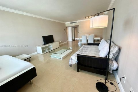 Copropriété à louer à Miami Beach, Floride: 1 chambre, 77.57 m2 № 1979527 - photo 2