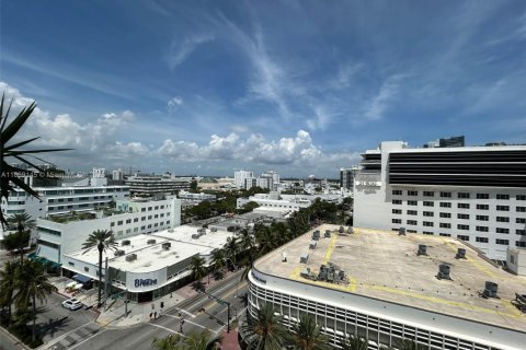 Copropriété à louer à Miami Beach, Floride: 1 chambre, 77.57 m2 № 1979527 - photo 12