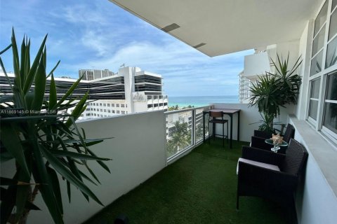 Copropriété à louer à Miami Beach, Floride: 1 chambre, 77.57 m2 № 1979527 - photo 10