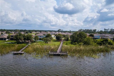 House in Winter Haven, Florida 4 bedrooms, 234.67 sq.m. № 1918406 - photo 21