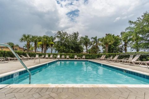 House in Winter Haven, Florida 4 bedrooms, 234.67 sq.m. № 1918406 - photo 26