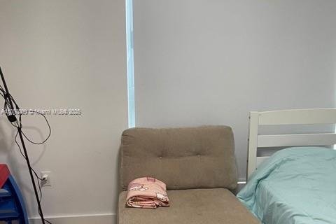 Adosado en alquiler en Miami, Florida, 2 dormitorios, 89.19 m2 № 1890386 - foto 17