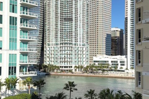 Copropriété à louer à Miami, Floride: 1 chambre, 72.46 m2 № 2011385 - photo 2