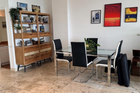 Copropriété à louer à Miami, Floride: 1 chambre, 72.46 m2 № 2011385 - photo 18