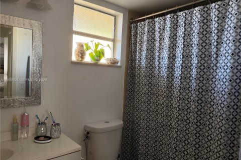 Купить кондоминиум в Хайалиа, Флорида 2 спальни, 82.68м2, № 2022101 - фото 14