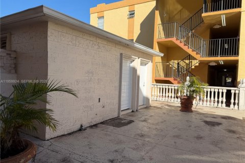 Купить кондоминиум в Хайалиа, Флорида 2 спальни, 82.68м2, № 2022101 - фото 18