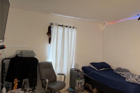 Купить кондоминиум в Хайалиа, Флорида 2 спальни, 82.68м2, № 2022101 - фото 8