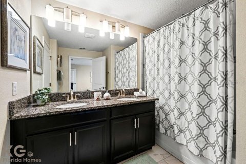 Townhouse in Davenport, Florida 4 bedrooms, 176.7 sq.m. № 1733972 - photo 26