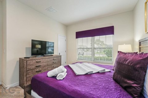 Townhouse in Davenport, Florida 4 bedrooms, 176.7 sq.m. № 1733972 - photo 19