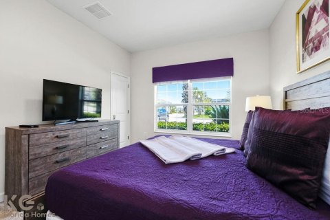 Townhouse in Davenport, Florida 4 bedrooms, 176.7 sq.m. № 1733972 - photo 18