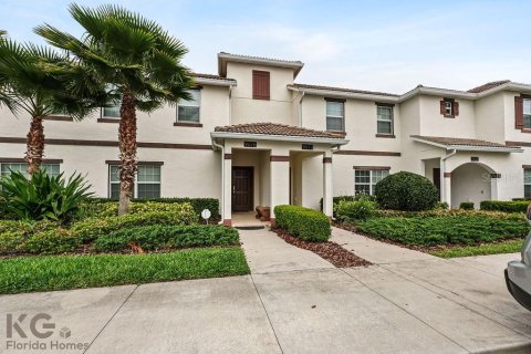 Townhouse in Davenport, Florida 4 bedrooms, 176.7 sq.m. № 1733972 - photo 1