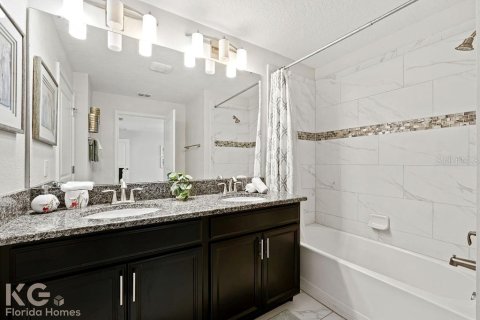 Townhouse in Davenport, Florida 4 bedrooms, 176.7 sq.m. № 1733972 - photo 27