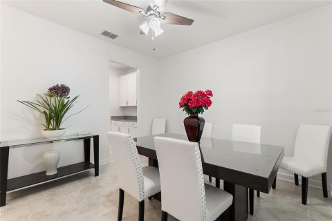 Villa ou maison à louer à Davenport, Floride: 5 chambres, 353.86 m2 № 2431615 - photo 7