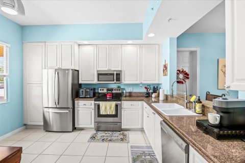 Condo in St. Lucie, Florida, 2 bedrooms № 2191181 - photo 6