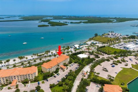 Condo in St. Lucie, Florida, 2 bedrooms № 2191181 - photo 30