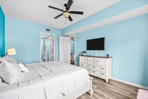 Condo in St. Lucie, Florida, 2 bedrooms № 2191181 - photo 9